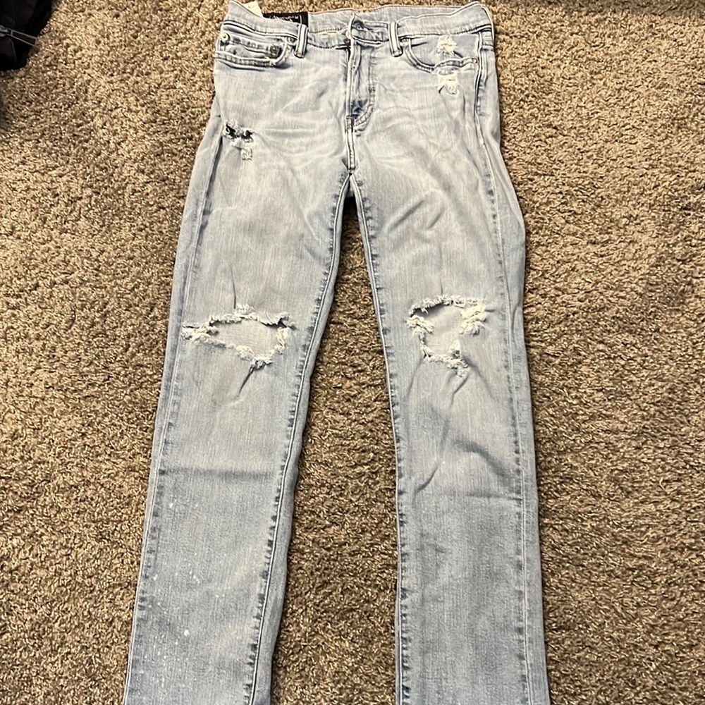 Abercrombie & fitch light ripped denim jeans